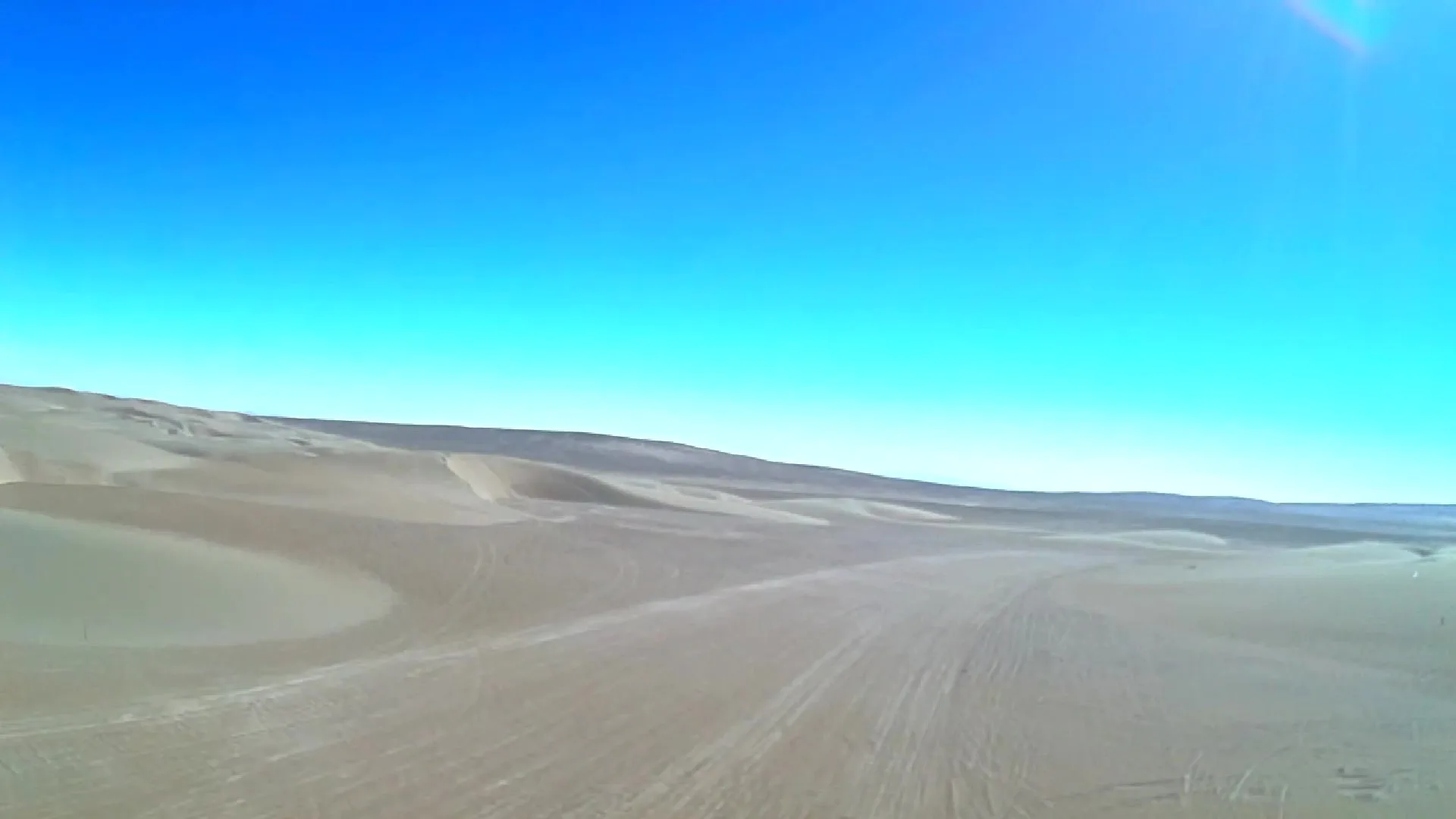Panorámica de dunas cerca de Camino a Longacho, Pica